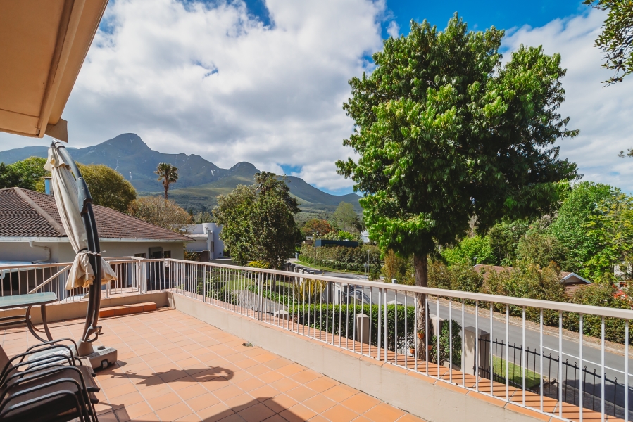 7 Bedroom Property for Sale in Fernridge Western Cape